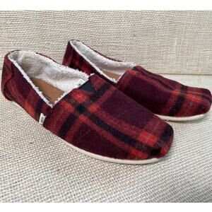 TOMS Cozy Alapargata Red Plaid Slip On‎ Flats, Fleece, Casual, Ladies size 8.5